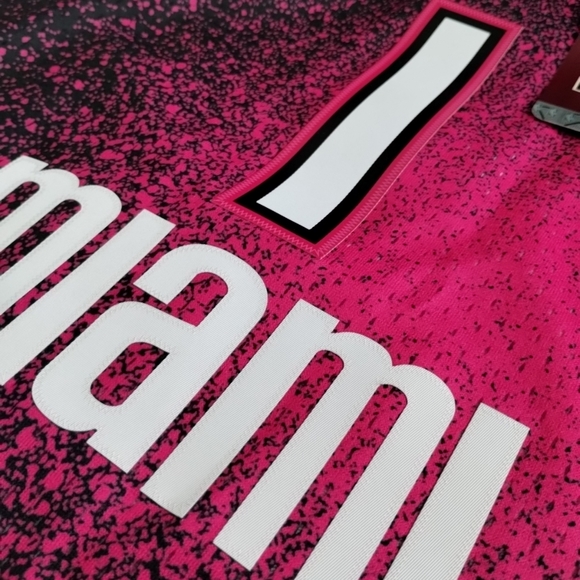 Large or XL Mitchell & Ness NBA Miami Heat Chris Bosh 2011-12 Swingman Jersey - Picture 3 of 7